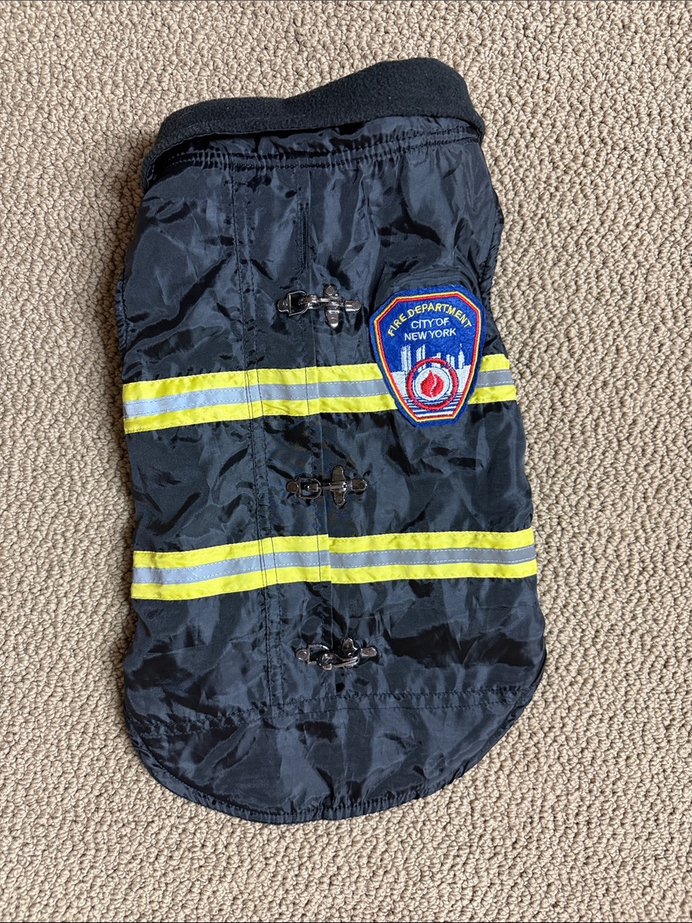 ROYAL ANIMALS AUTHENTIC WATER-RESISTANT FDNY FIRE DEPT DOG COAT Size M
